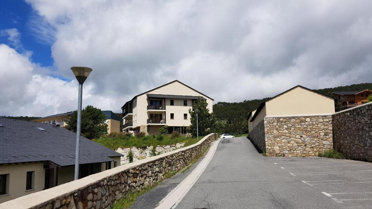 Charmant Studio Face Aux Pyrenees 丰罗穆 外观 照片